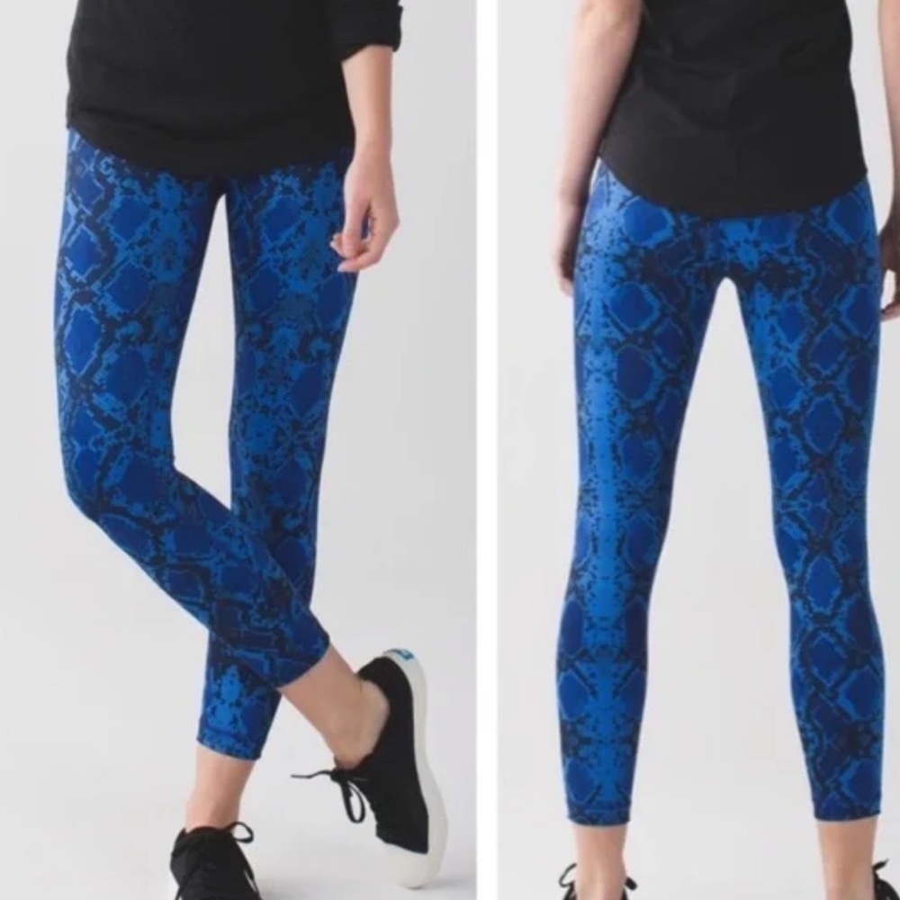 Lululemon High Times PantMini Ziggy Snake Pipe Dream Blue Sapphire Blue SZ 4